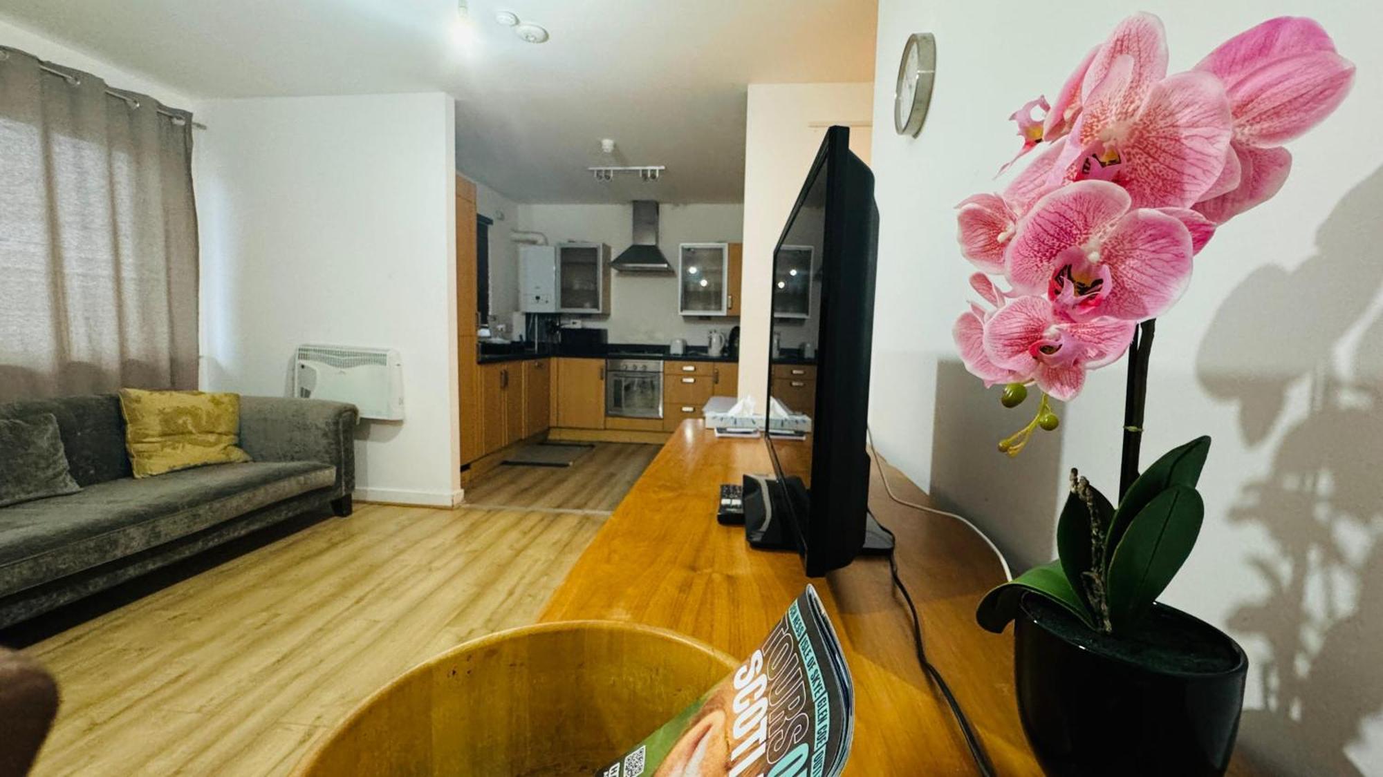 FABULOUS 2BED 2BATH Ground Floor SERVICED ACCOMMODATION Near CITY EDI Exterior foto